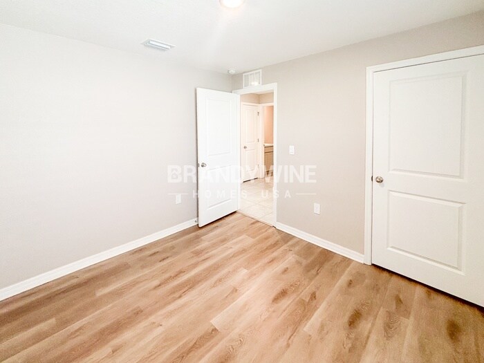 Building Photo - 5488 Logan Cave Ave