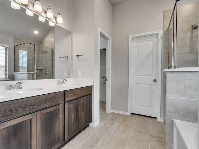 Building Photo - 12614 Nueces River Dr