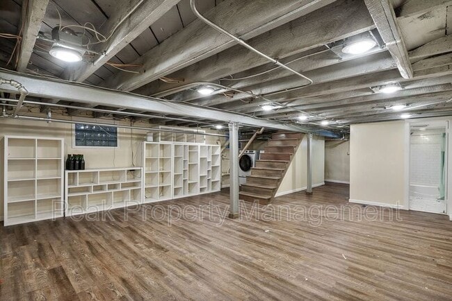 Building Photo - 3307 Grove Ave