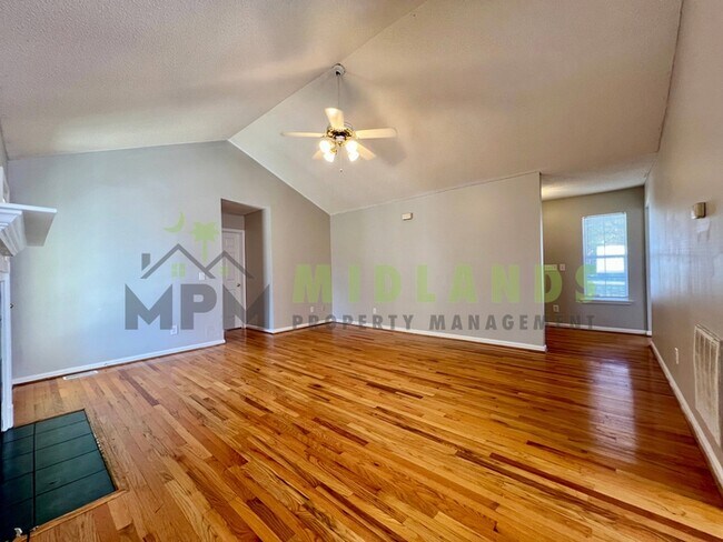 Building Photo - 5 Bridle Path Court