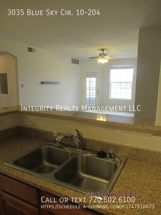 Building Photo - 3035 Blue Sky Cir