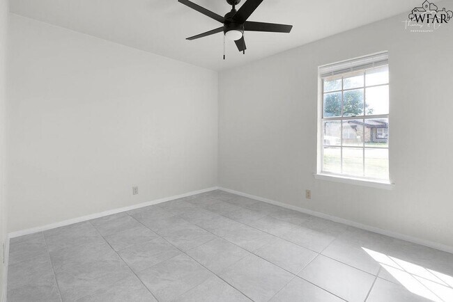 Building Photo - 4837 Colleen Dr