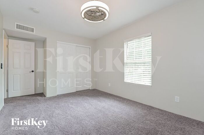 Building Photo - 5255 S Renewal Ln