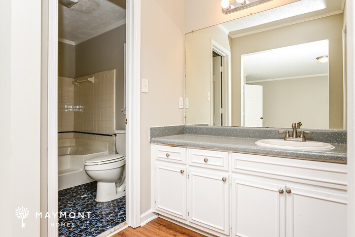 Building Photo - 245 Devilla Ct