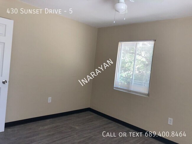 Building Photo - 430 Sunset Dr