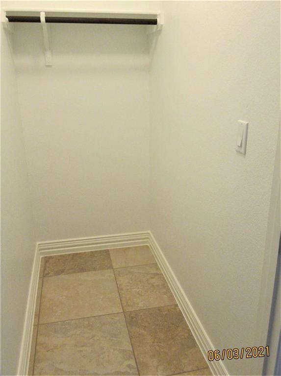 Building Photo - 106 Coyote Trail