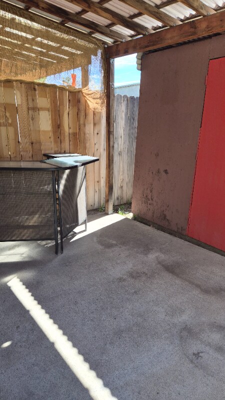 Building Photo - 1856 E 5th St