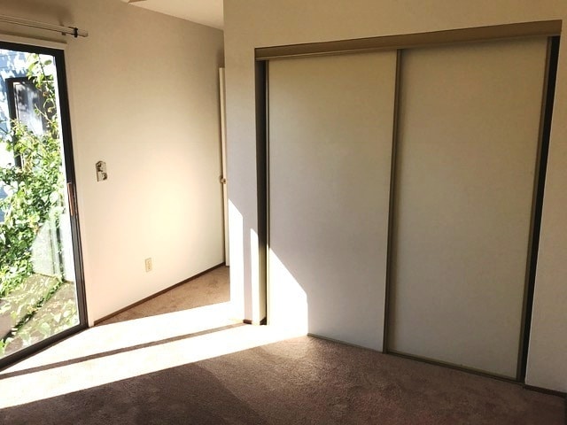 Building Photo - 1 Bedroom Home in Cottage Gated Green Seni...