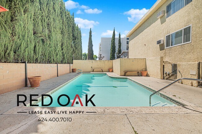 Building Photo - 6546 Sepulveda Blvd