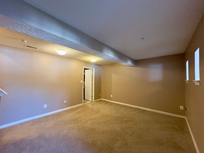 Building Photo - Charming 2 Bedroom/2.5 Bathroom Townhome in Aberdeen, MD!