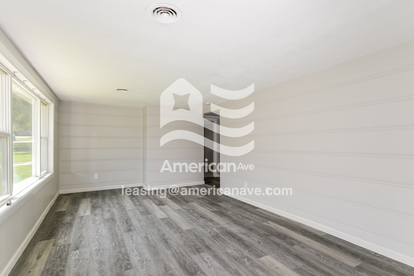 Building Photo - 9207 Bobb Ave