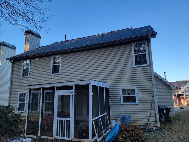 Building Photo - 40 Harbour Lake Dr