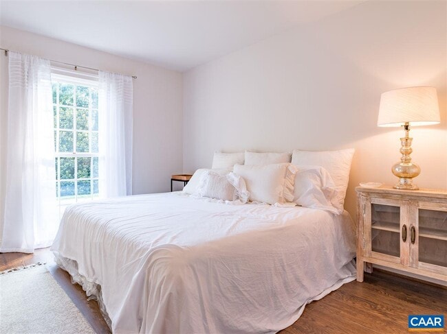 Building Photo - 107 Tally-Ho Dr