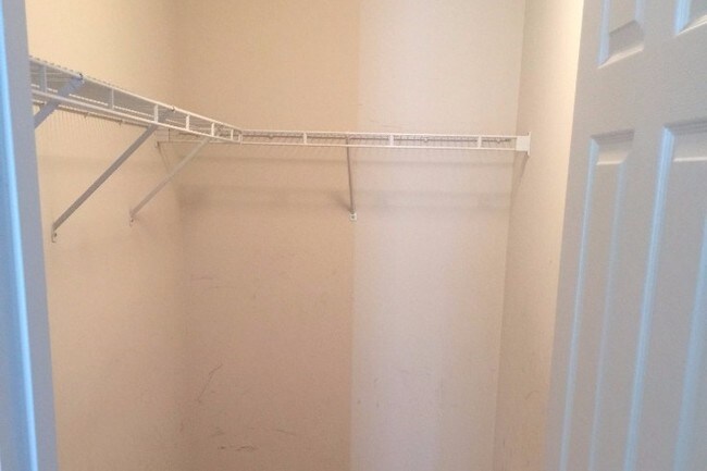 Building Photo - 1350 Parkview Estates Dr