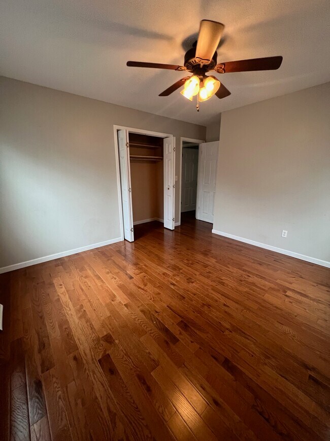 Building Photo - 304 Lawson Dr