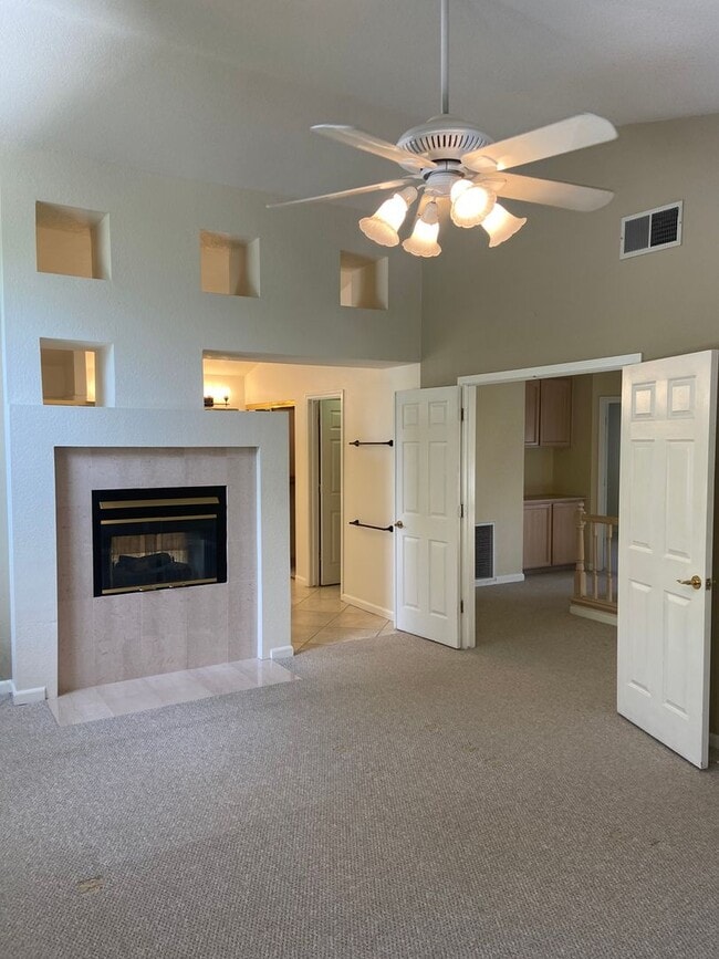 Building Photo - Pristine 4 Bedroom, 3 Bath in South Lexington