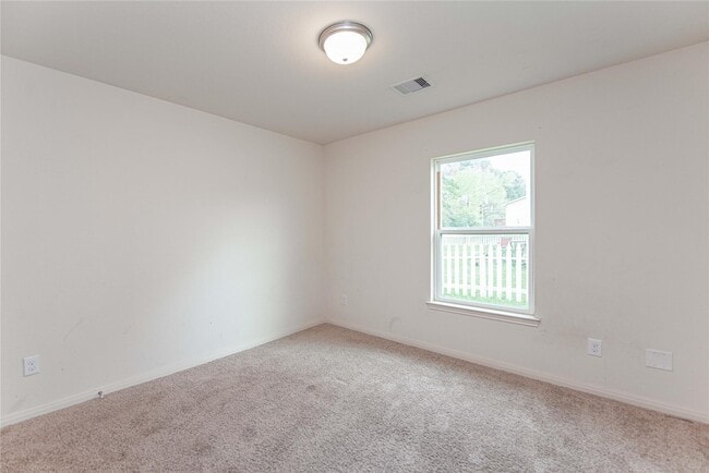 Building Photo - 184 Red Clover