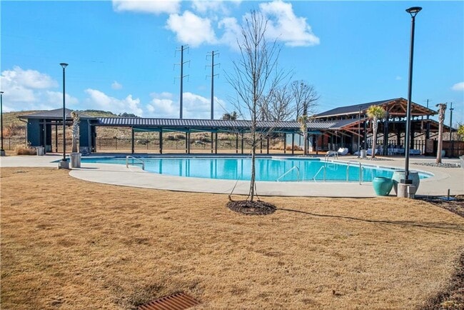 Building Photo - 1954 Sanford Dr