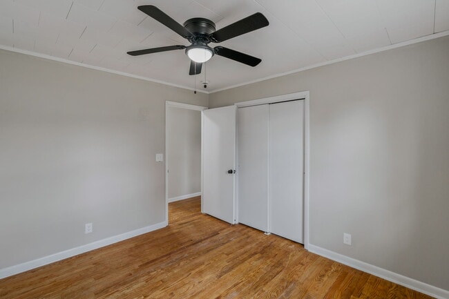 Building Photo - 117 Gayle Ave