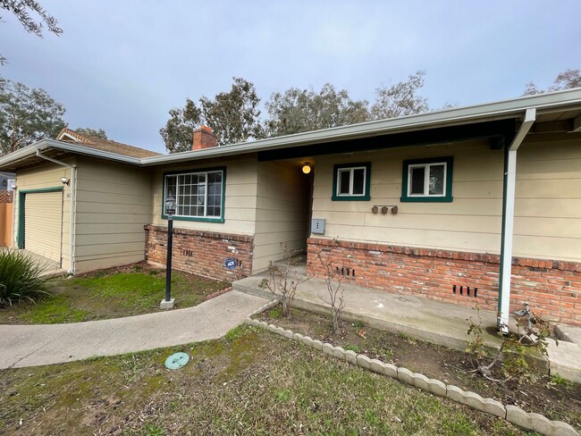 Building Photo - Now Available – Stylish 3-Bed, 2-Bath Home...