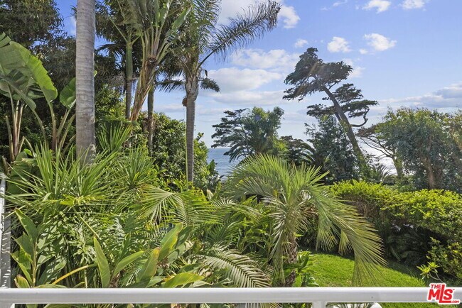 Building Photo - 31833 W Sea Level Dr