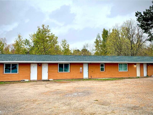 Building Photo - 85 US-2