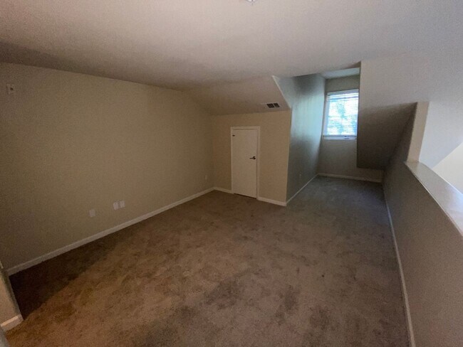 Building Photo - Triana North - South Meadows - 2 Bed 2 Bath