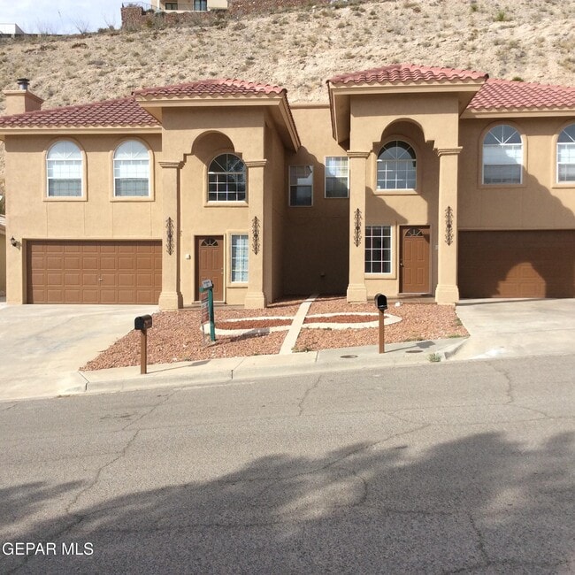 Primary Photo - 4852 Excalibur Dr