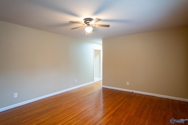 Building Photo - 3104 Cumbres Cir NW