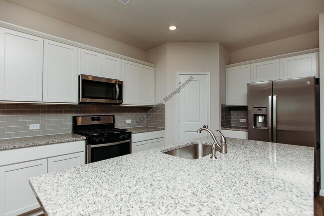 Building Photo - 108 Finley Rae Dr