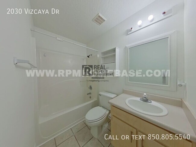 Building Photo - 2030 Vizcaya Dr
