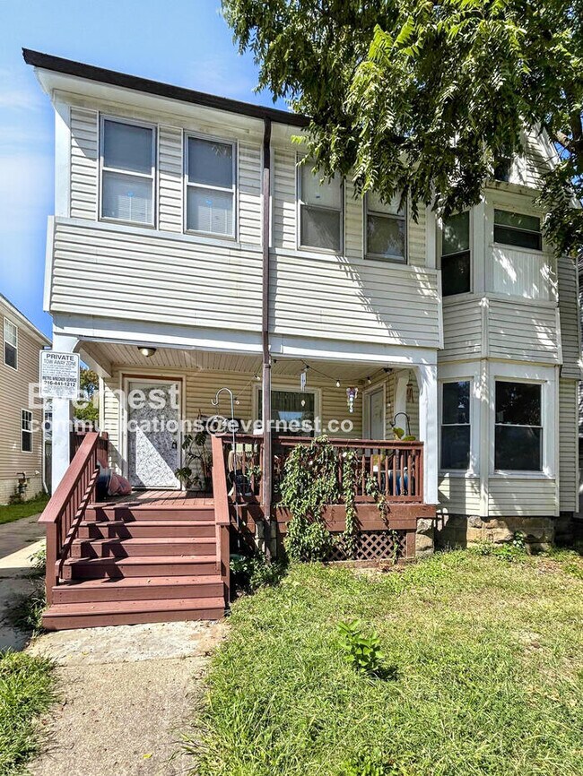 Primary Photo - 1334 W 89th St