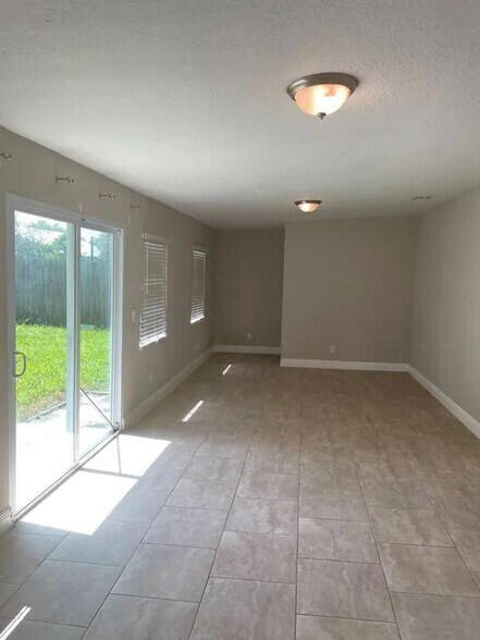 Building Photo - 12131 Agana St
