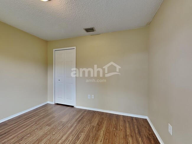 Building Photo - 4511 Country Hills Blvd