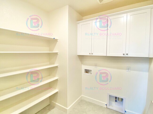 Building Photo - 1127 Winter Hawk Wy