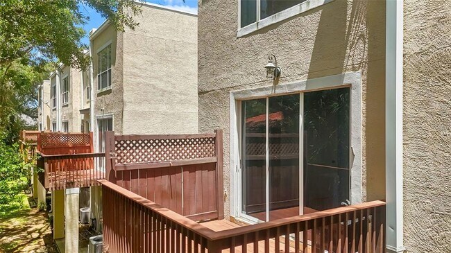 Building Photo - 3175 Bayshore Oaks Dr