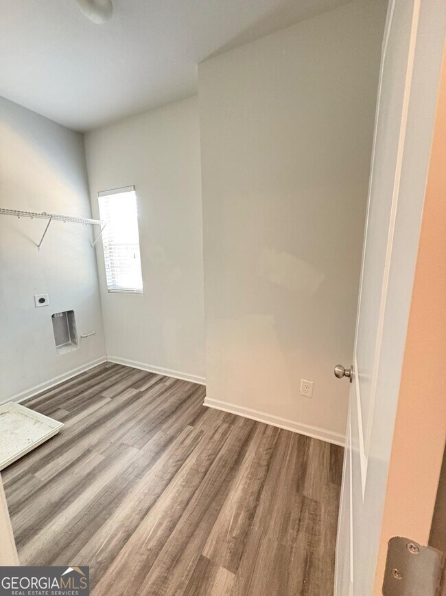 Building Photo - 108 Madison Grace Ave
