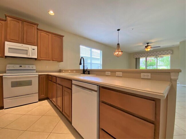 Building Photo - 9376 Ravens Willow Dr