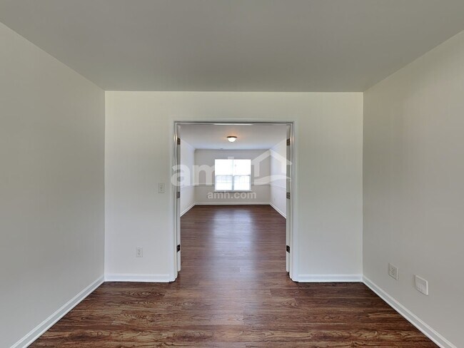 Building Photo - 11240 Anna Rose Rd