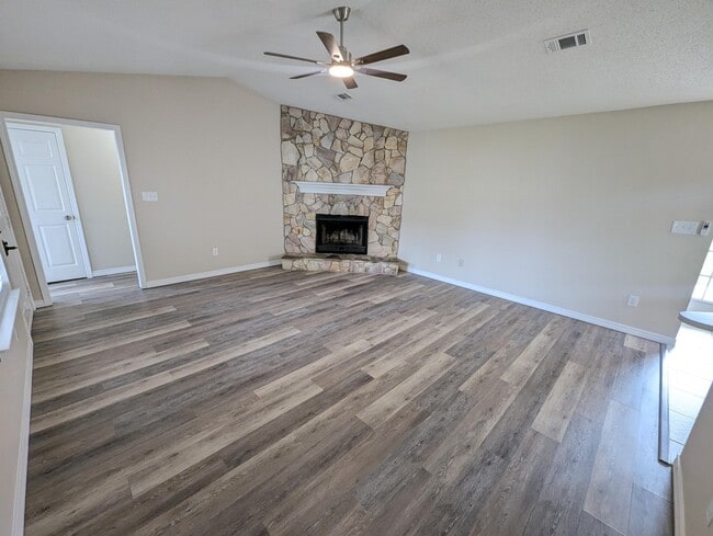 Building Photo - 8909 Colony Ridge Cir