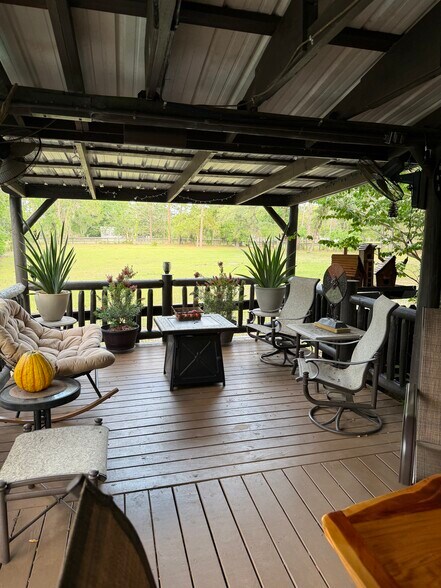 Building Photo - 9166 S Evans Ave