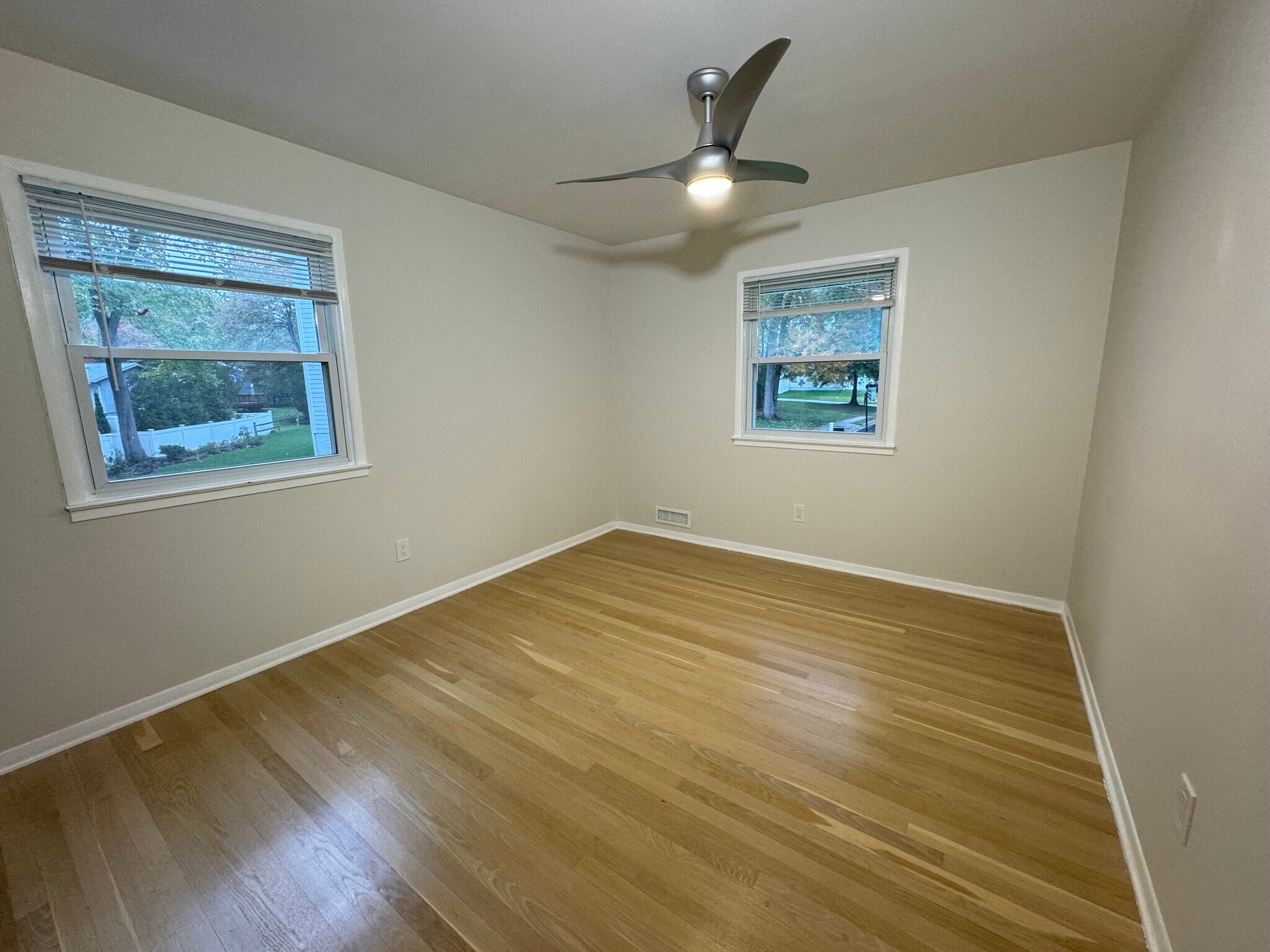 bedroom 2 - 1013 Mountfort Ct SW