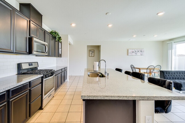 Building Photo - 1442 Copperfield Ave