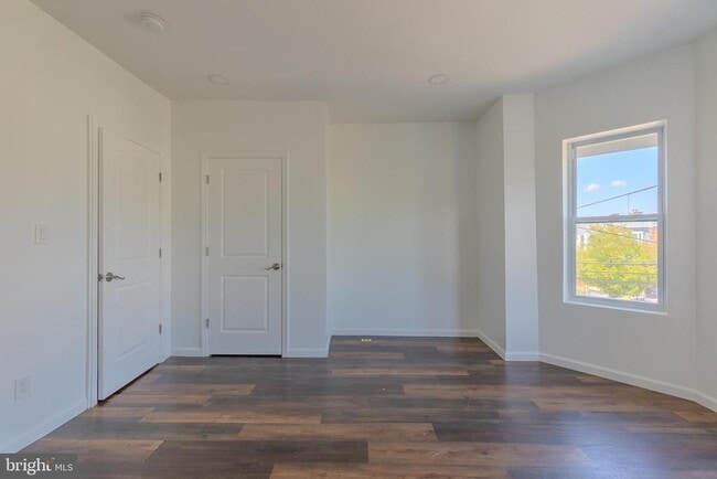 Building Photo - 5512 Locust St