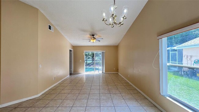 Building Photo - 1547 Oak Hill Trail