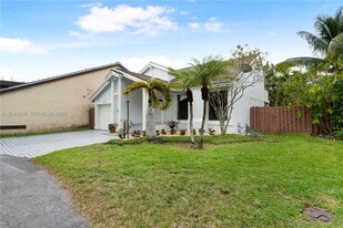 Building Photo - 9587 SW 148th Avenue Cir S