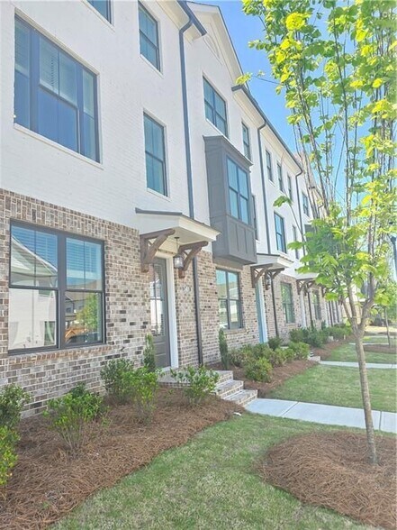 Building Photo - 5426 Howington Ct