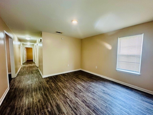 Building Photo - 5564 Banyan Ct