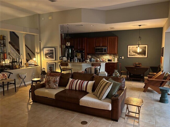 Building Photo - 10703 Banfield Dr