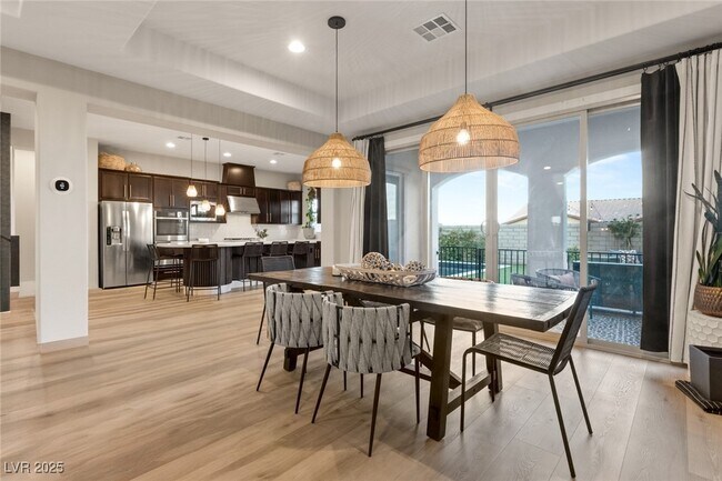 Building Photo - 258 Castellari Dr